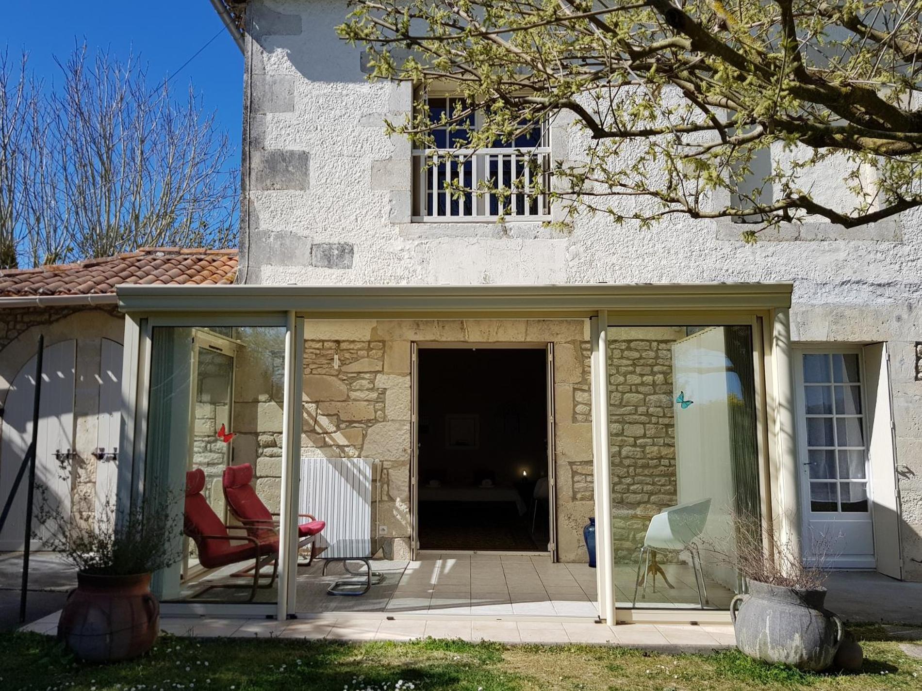 Domaine De Pelouaille - Chambre D'Hotes Saint-Jean-dʼAngély Dış mekan fotoğraf